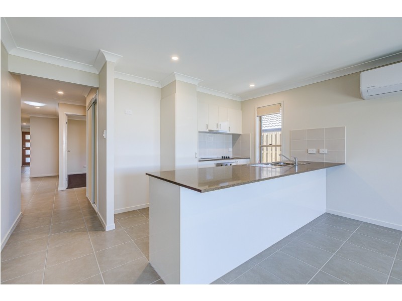 27 Barley Street, Park Ridge QLD 4125