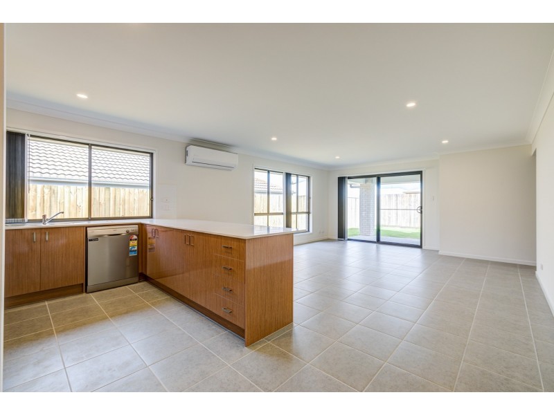 5 Gregor Crescent, Coomera QLD 4209