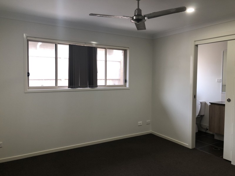 17 Percy Earl Crescent, Pimpama QLD 4209