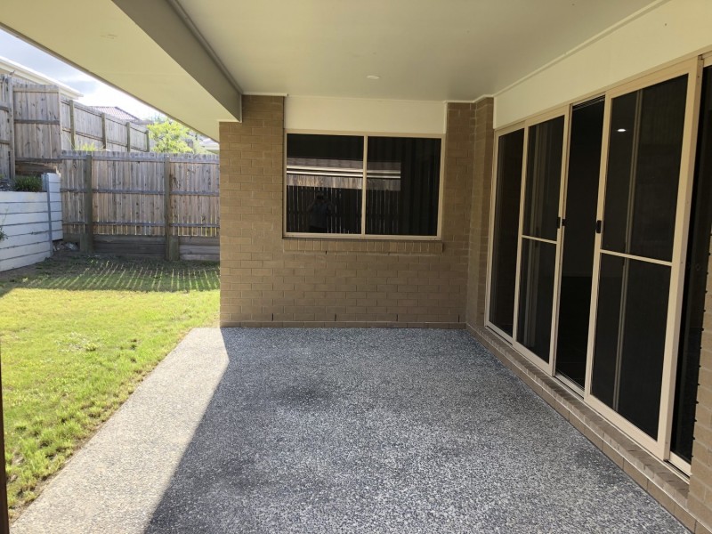 17 Percy Earl Crescent, Pimpama QLD 4209