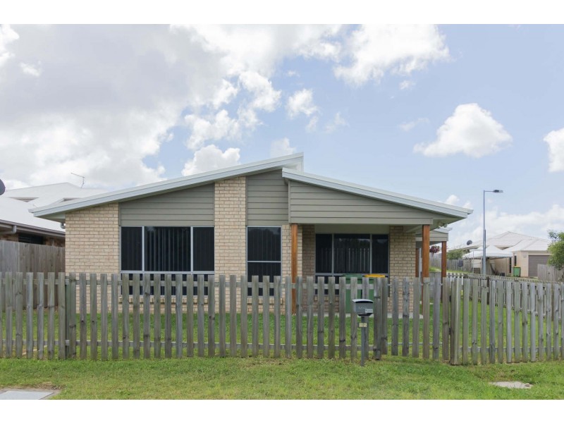 15 Damian Leeding Way, Upper Coomera QLD 4209