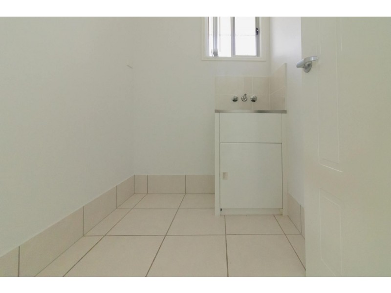 15 Damian Leeding Way, Upper Coomera QLD 4209