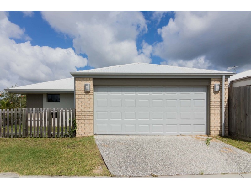 15 Damian Leeding Way, Upper Coomera QLD 4209