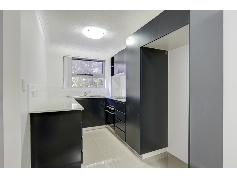 5/14-16 Proud Street, Labrador QLD 4215