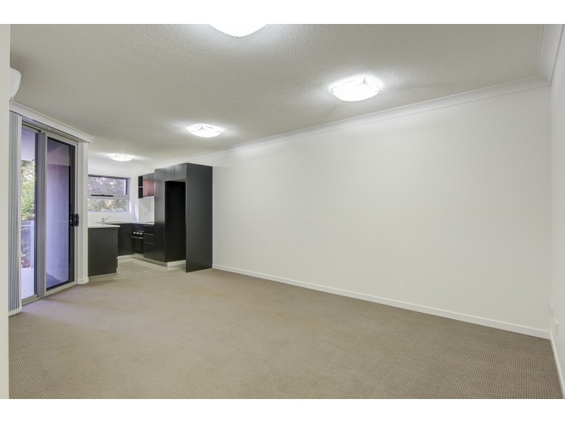 5/14-16 Proud Street, Labrador QLD 4215