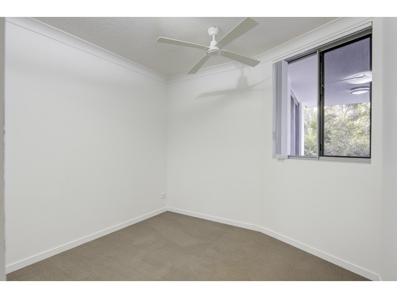 5/14-16 Proud Street, Labrador QLD 4215