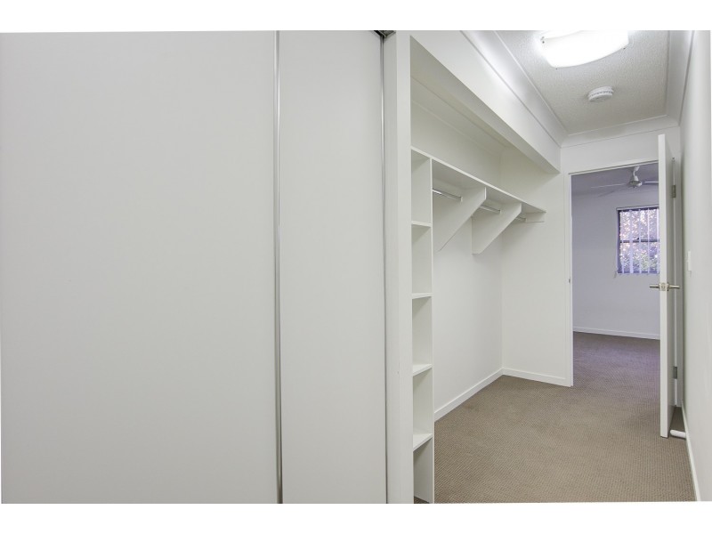 5/14-16 Proud Street, Labrador QLD 4215