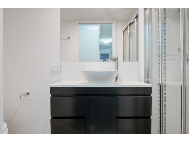 5/14-16 Proud Street, Labrador QLD 4215