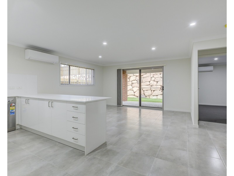 8 Marshall Circuit, Coomera QLD 4209