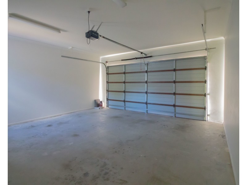 73 Coachwood Drive, Molendinar QLD 4214