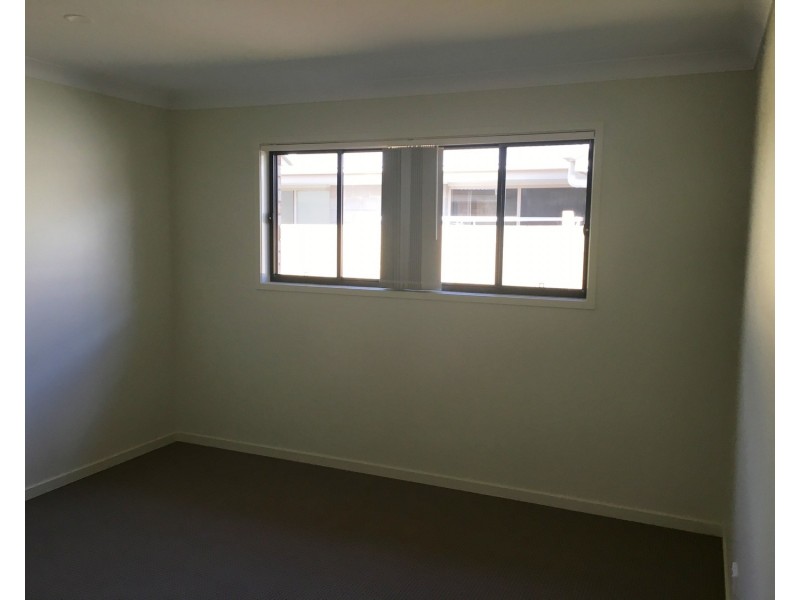 7 Sandalwood Street, Pimpama QLD 4209