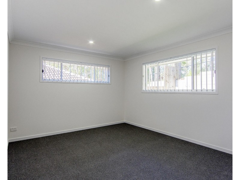 18 Clermont Street, Holmview QLD 4207