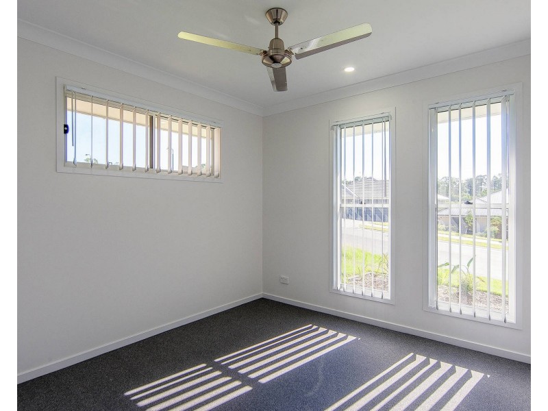 18 Clermont Street, Holmview QLD 4207