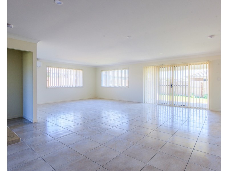 15 Chapman Street, Pimpama QLD 4209