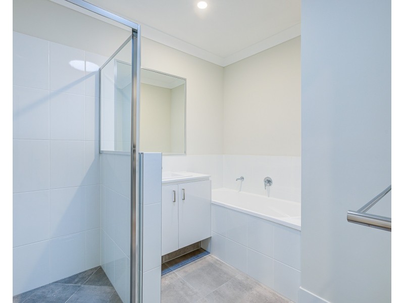 15 Angus Court, Park Ridge QLD 4125