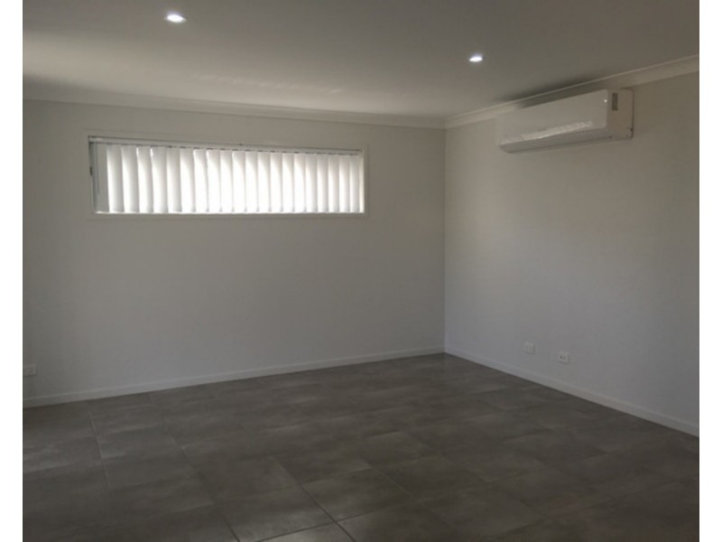 17 Hillsborough Place, Pimpama QLD 4209