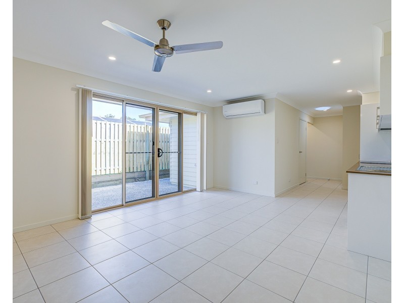 2/19 Merino Street, Park Ridge QLD 4125