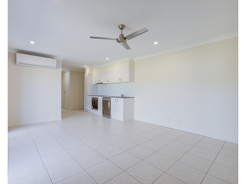 2/19 Merino Street, Park Ridge QLD 4125