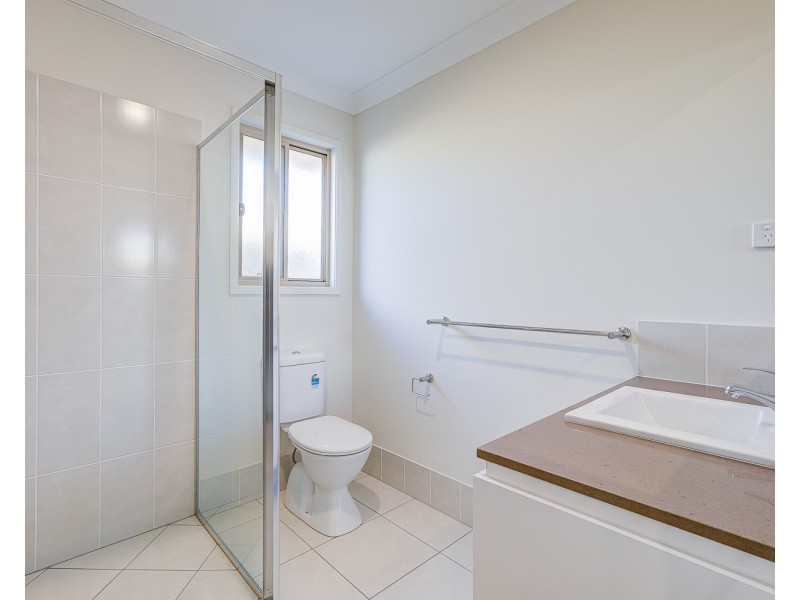 2/19 Merino Street, Park Ridge QLD 4125