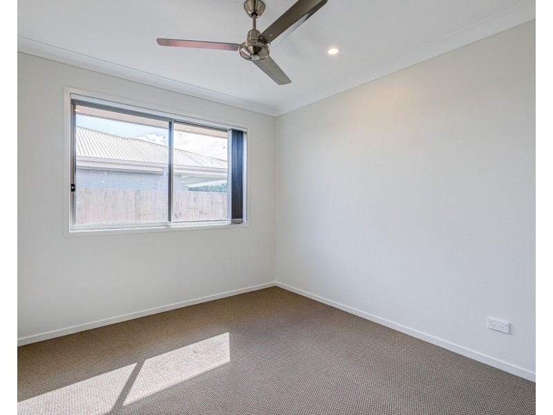 5 Flowers Drive, Coomera QLD 4209