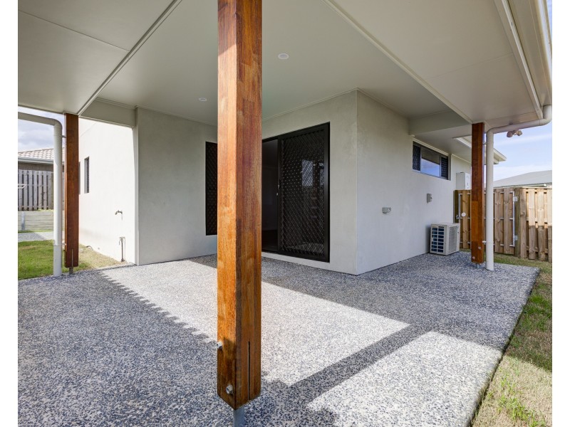 1 Macarthur Street, Pimpama QLD 4209