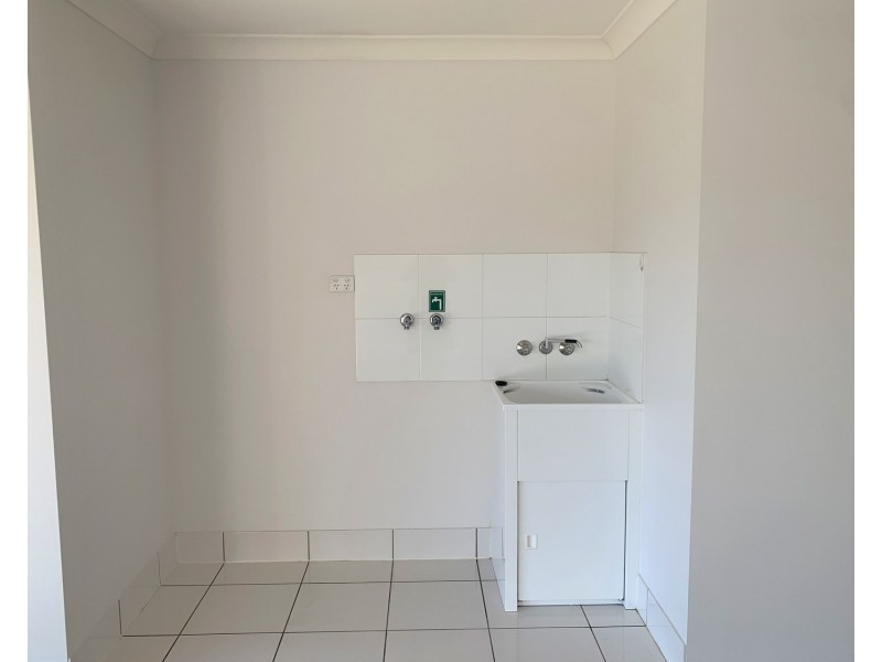 2/49 Jasmine Circuit, Ormeau QLD 4208