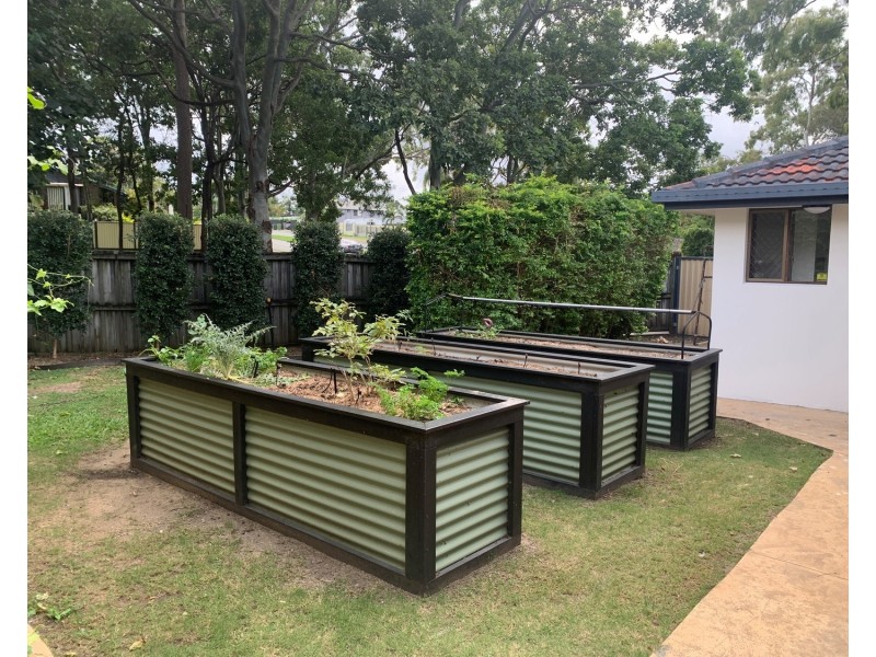 44 Camden Court, Helensvale QLD 4212