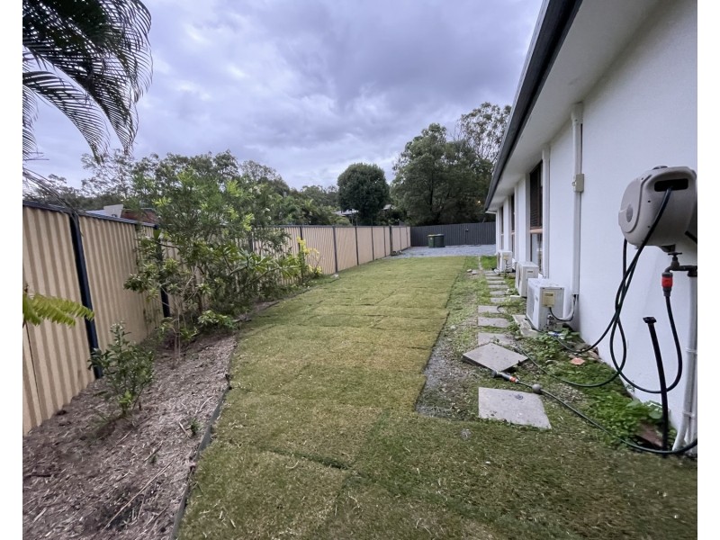 44 Camden Court, Helensvale QLD 4212