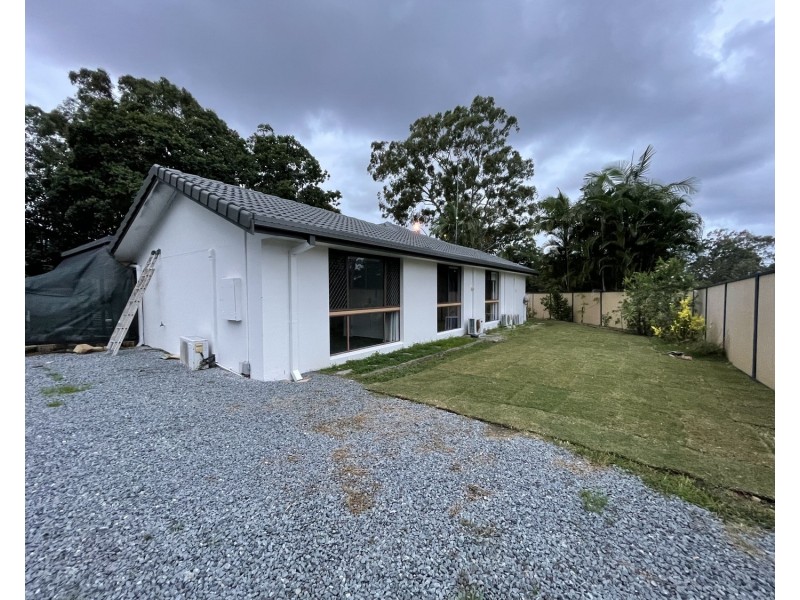 44 Camden Court, Helensvale QLD 4212
