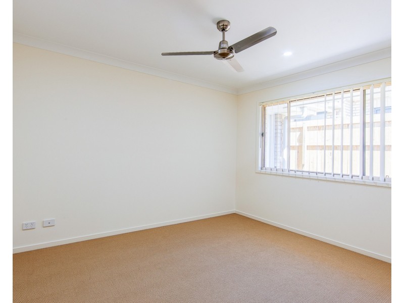 14 Hazel Street, Pimpama QLD 4209