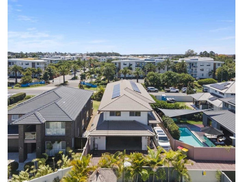 5 Harbour Rise, Hope Island QLD 4212