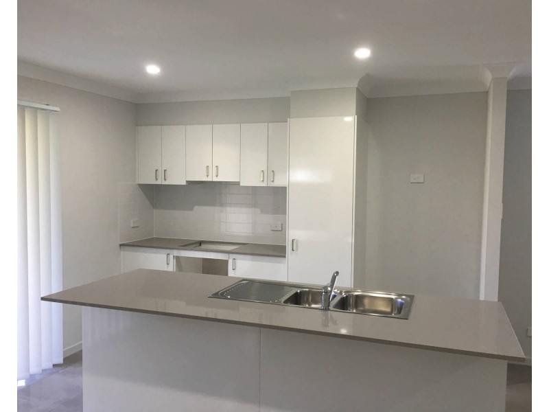 18 Bishampton Circuit, Logan Reserve QLD 4133