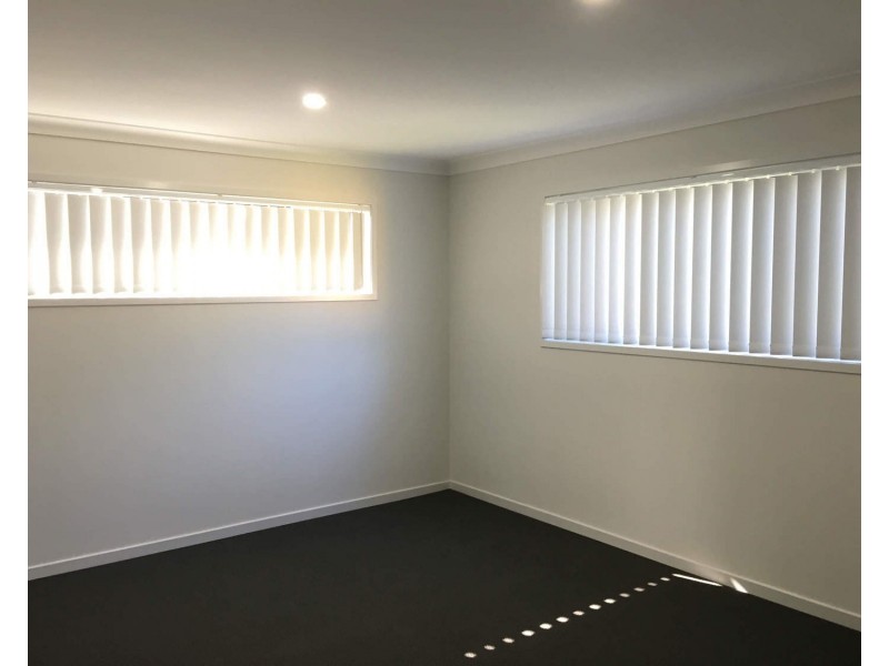 18 Bishampton Circuit, Logan Reserve QLD 4133