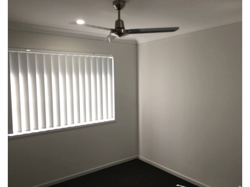 18 Bishampton Circuit, Logan Reserve QLD 4133