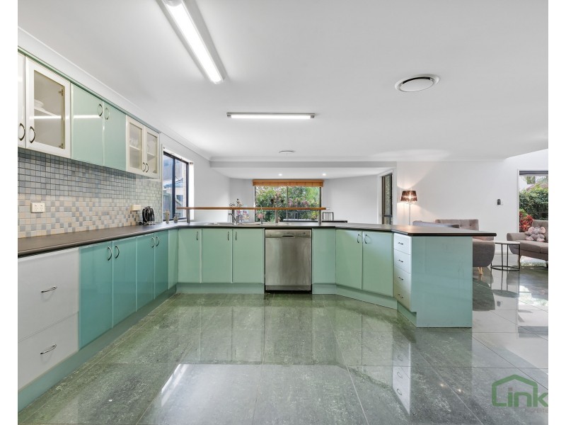 5 River Breeze Court, Windaroo QLD 4207