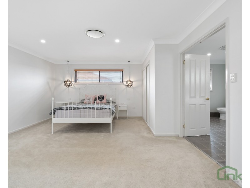 5 River Breeze Court, Windaroo QLD 4207