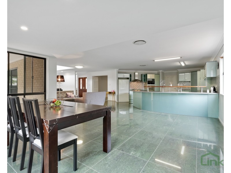 5 River Breeze Court, Windaroo QLD 4207