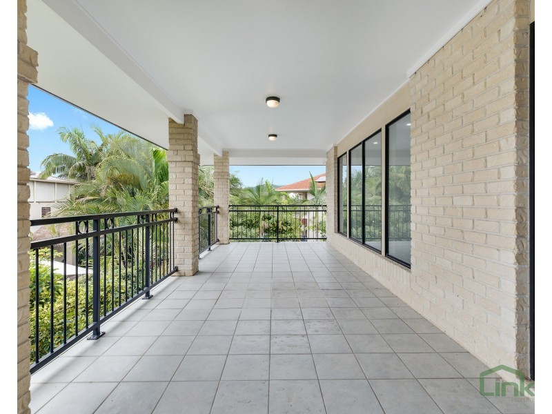5 River Breeze Court, Windaroo QLD 4207
