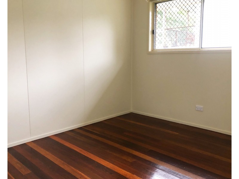 2 Eridani Street, Kingston QLD 4114