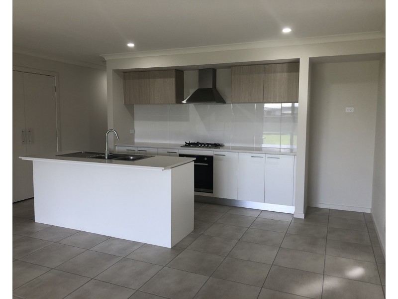 62 Almandin Street, Logan Reserve QLD 4133