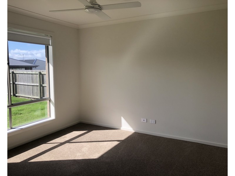 62 Almandin Street, Logan Reserve QLD 4133