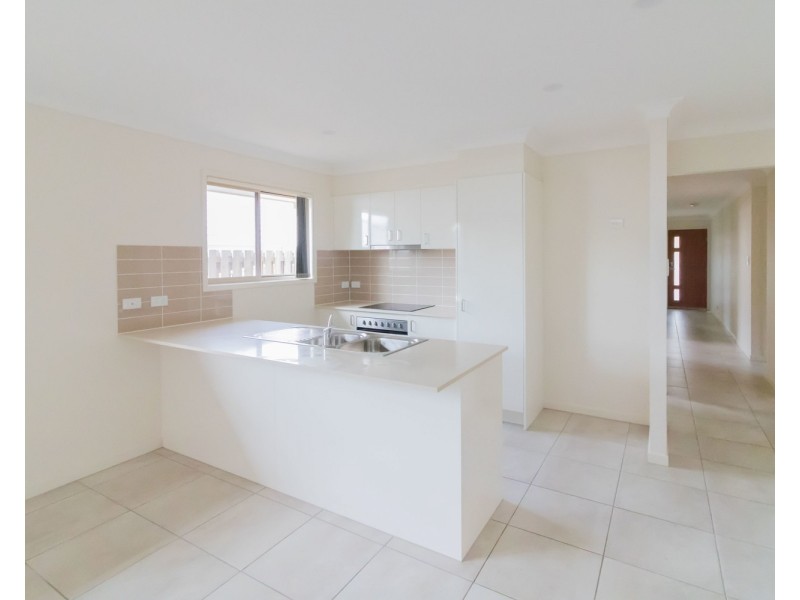 11 Greenwich Avenue, Pimpama QLD 4209