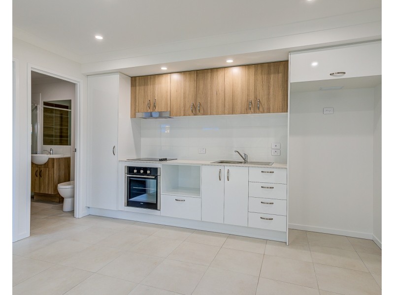 B/7 Stinson Way, Logan Reserve QLD 4133