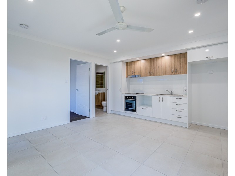 B/7 Stinson Way, Logan Reserve QLD 4133