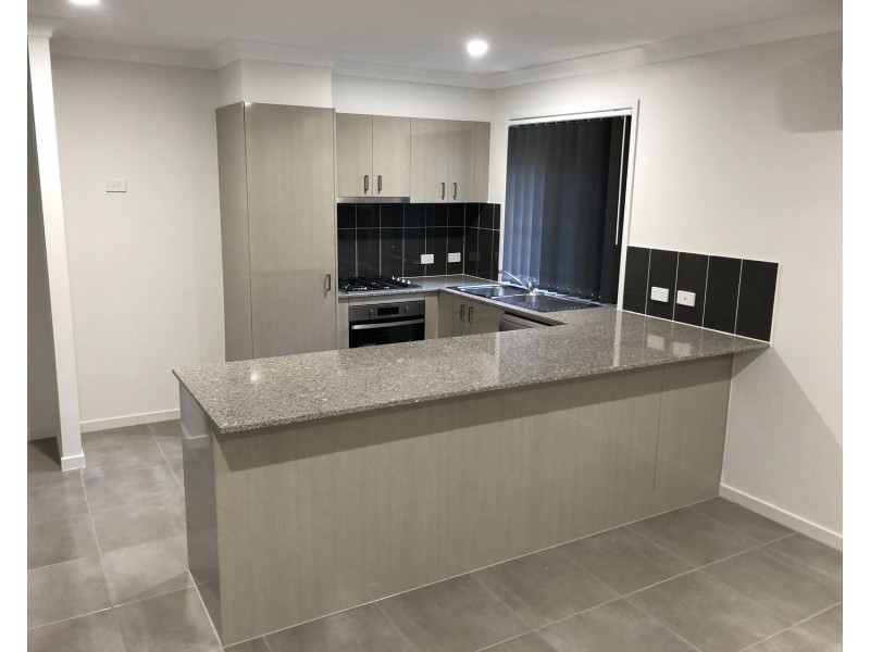 11 Kiroro Street, Bahrs Scrub QLD 4207