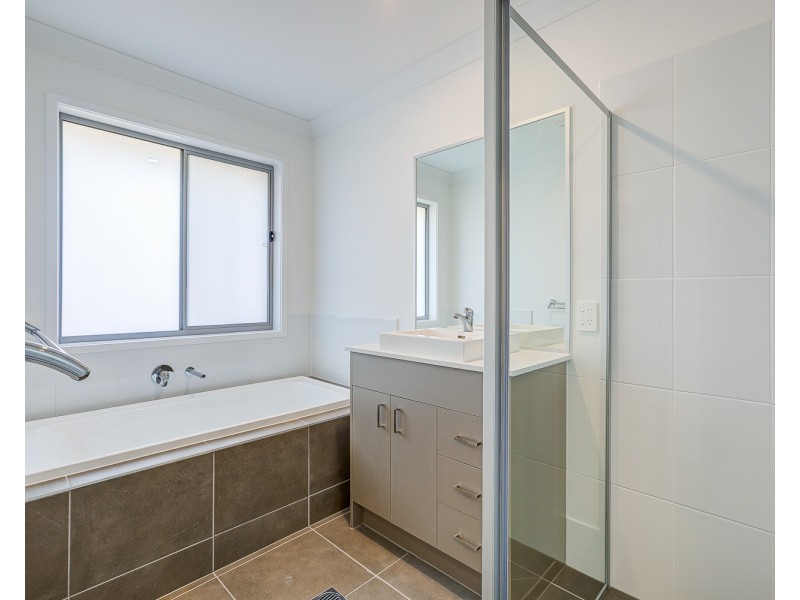 6 Berzins Court, Bahrs Scrub QLD 4207