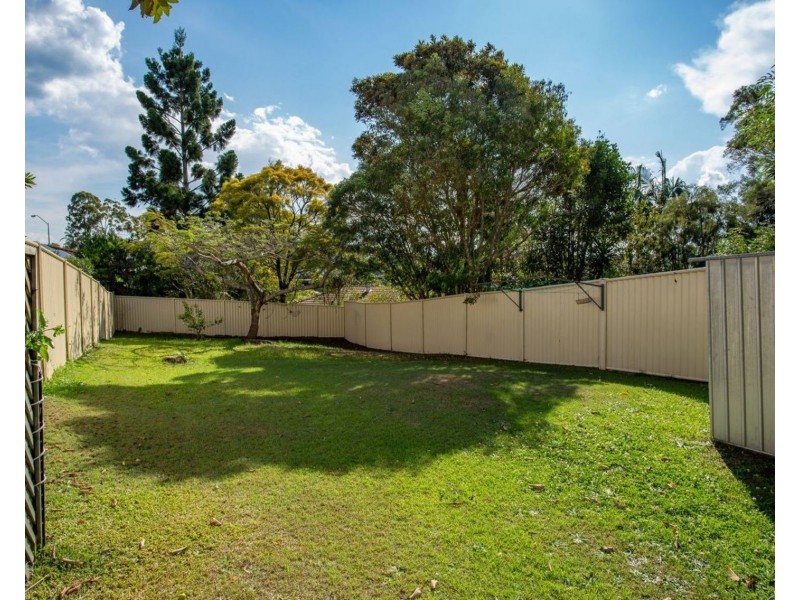 2/19 Gumbeel Court, Highland Park QLD 4211
