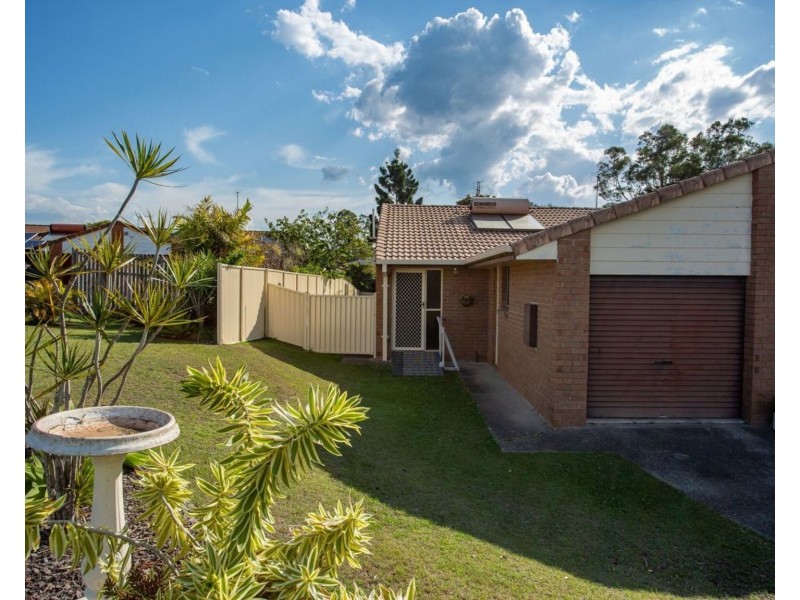 2/19 Gumbeel Court, Highland Park QLD 4211