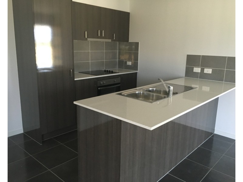 34 Fountain Street, Pimpama QLD 4209