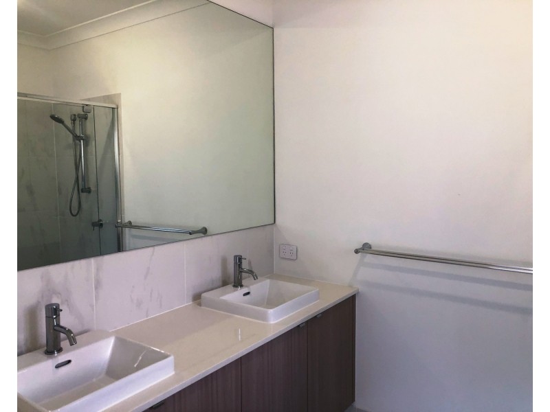 18 Mebbin Street, Pimpama QLD 4209